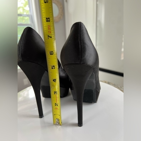 ZIGI Soho Black Satin Selita Rhinestone Embellished Stiletto Heel Size 7.5 - Picture 6 of 10